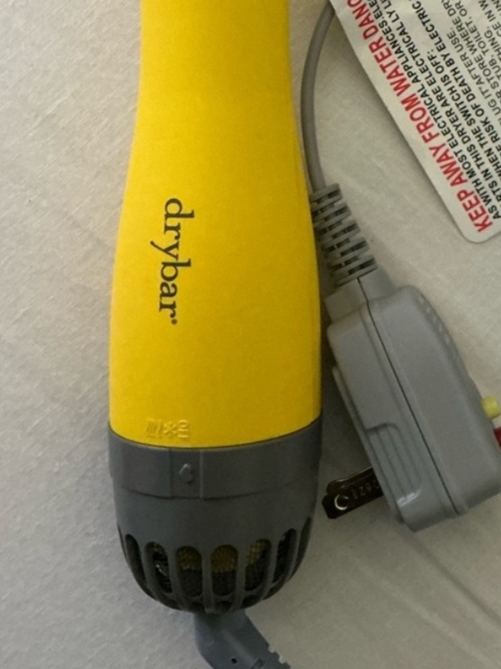 The half shot small round blow-dryer brush - Picture 5 of 5